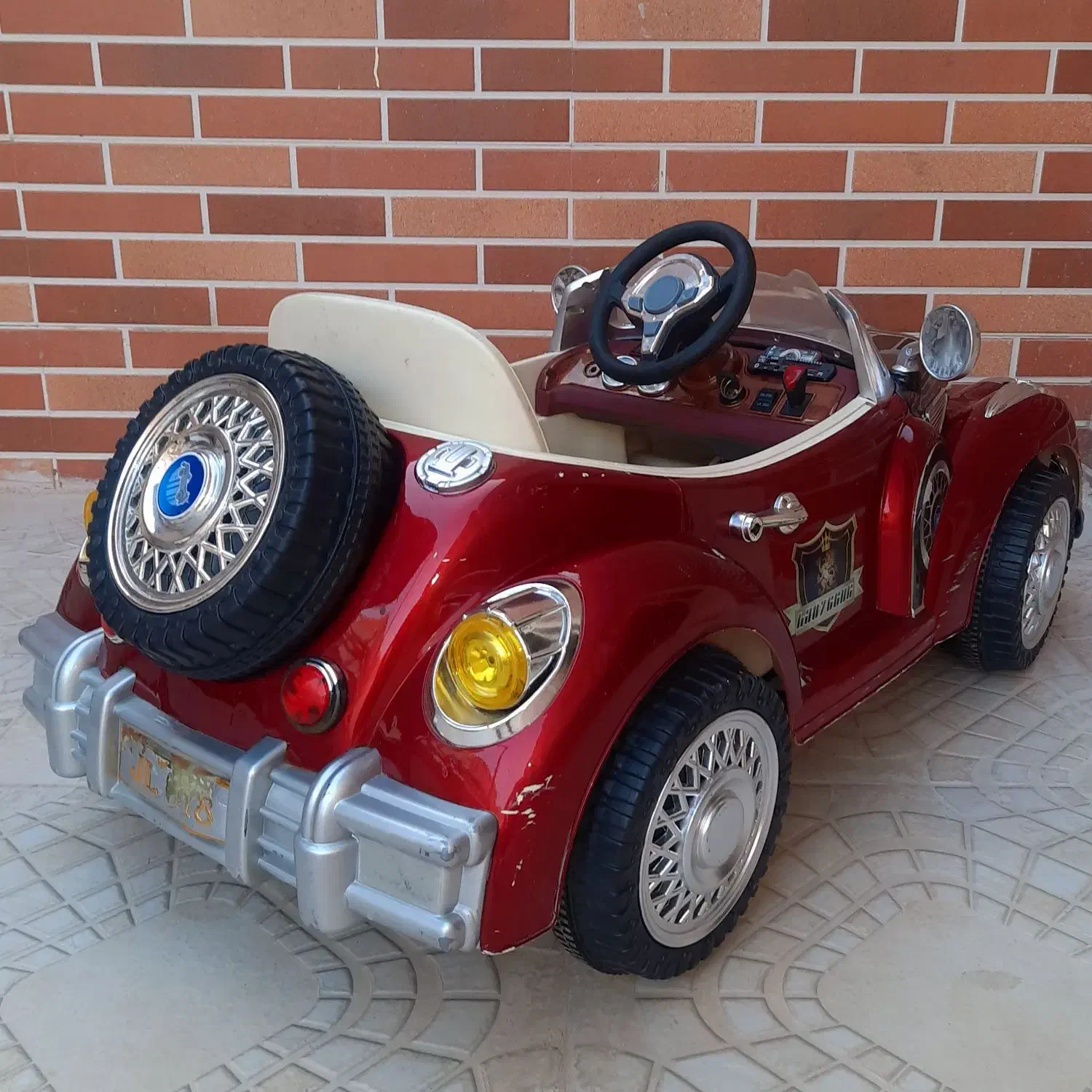 ماشین شارژی موزیکال فلشخور (چک صیادی)|اسباببازی|یزد, |دیوار