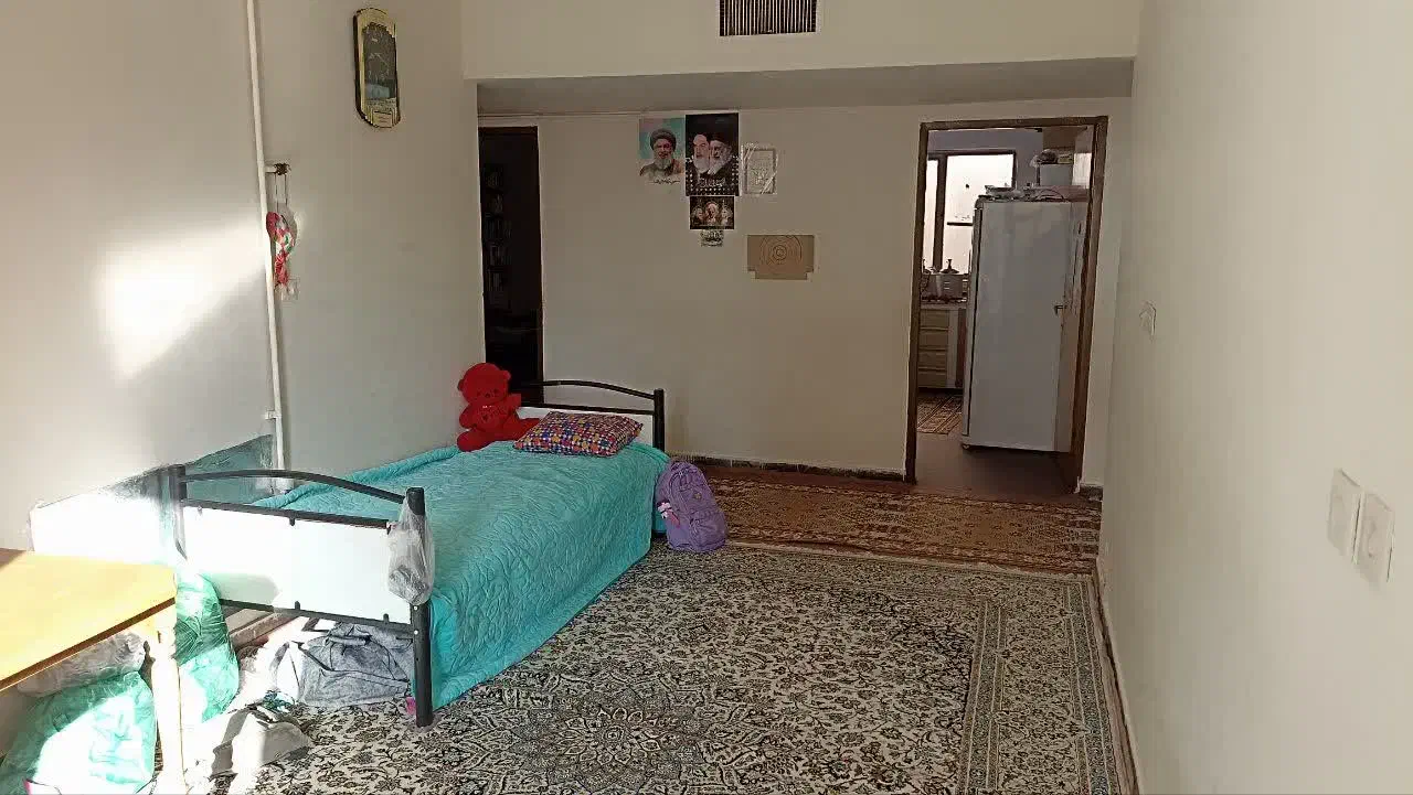 منزل ویلایی، سه خواب،واقع در سه راه معلم|فروش خانه و ویلا|خمینیشهر, |دیوار