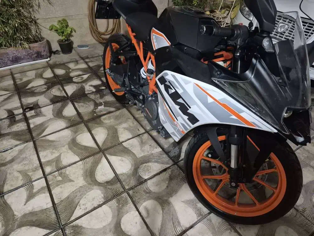 Ktm rc 250|موتورسیکلت|شاهینشهر, مخابرات (شهید بهشتی)|دیوار