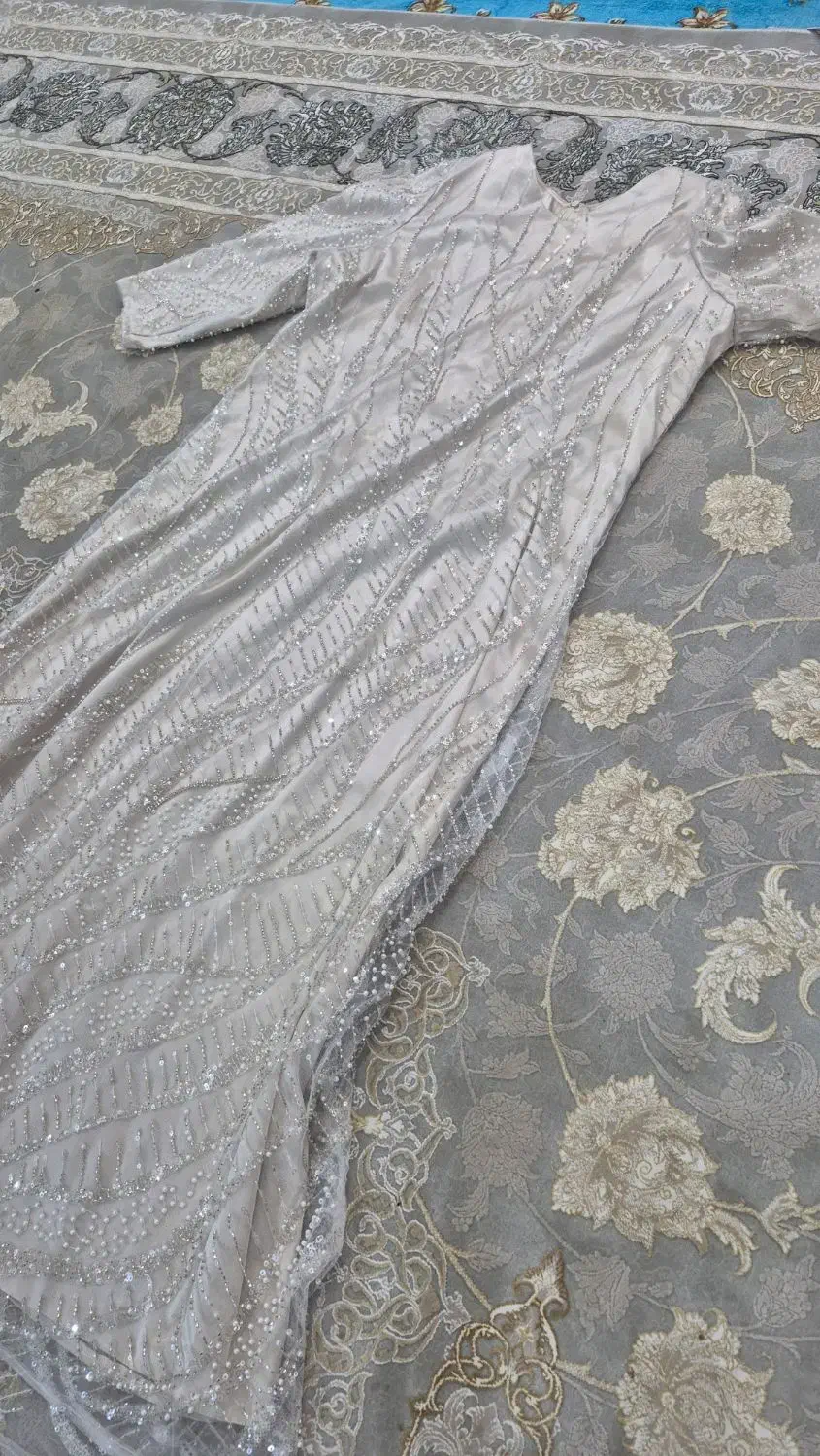 لباس مجلسی|لباس|ری, دولتآباد|دیوار