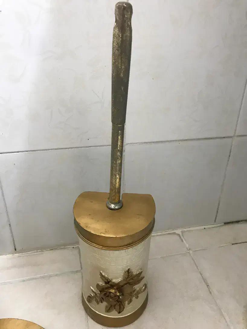 سرویس توالت طلایی صدفی چینی|لوازم سرویس بهداشتی|تهران, سبلان (لشگر)|دیوار