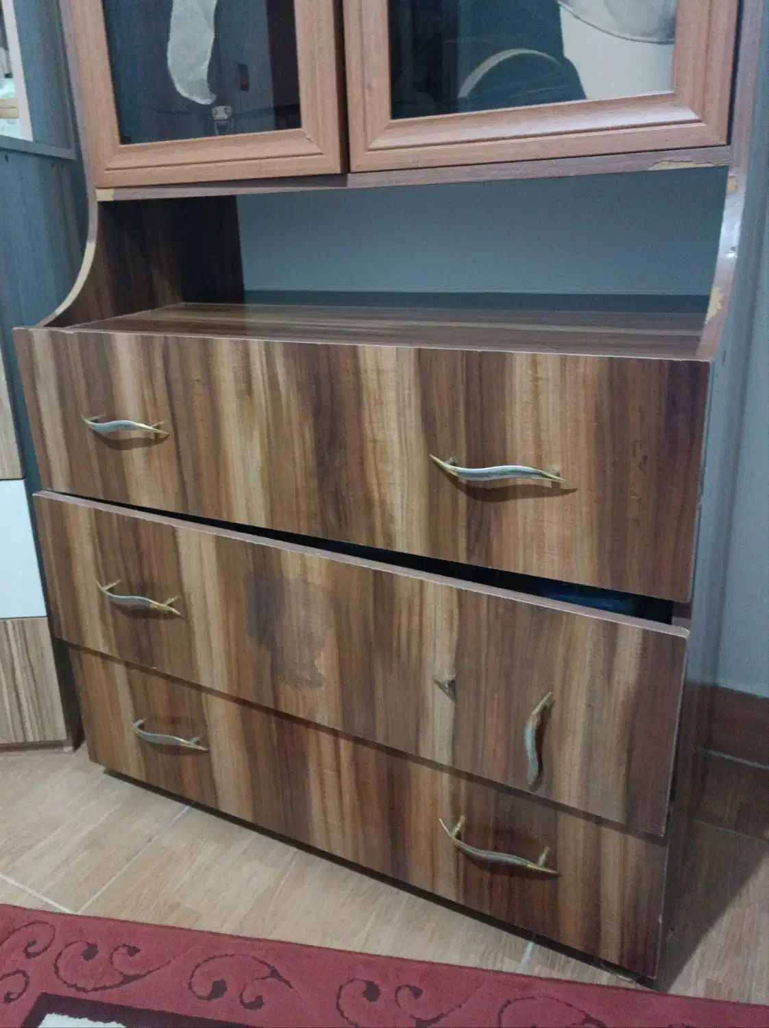 کمد|جاکفشی، کمد، دراور|رشت, رودباری|دیوار