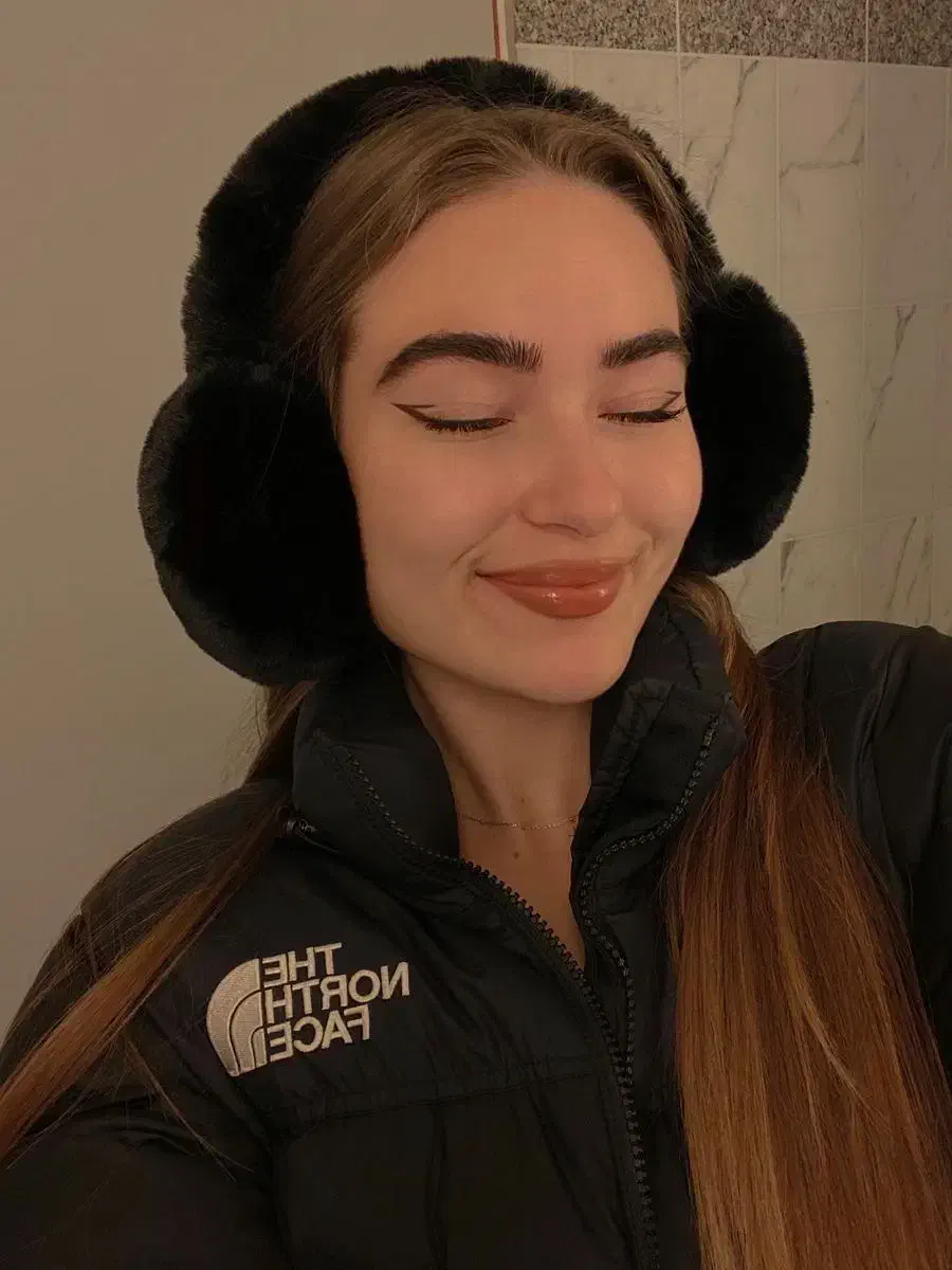 گوشگیر|لباس|رشت, فلسطین|دیوار