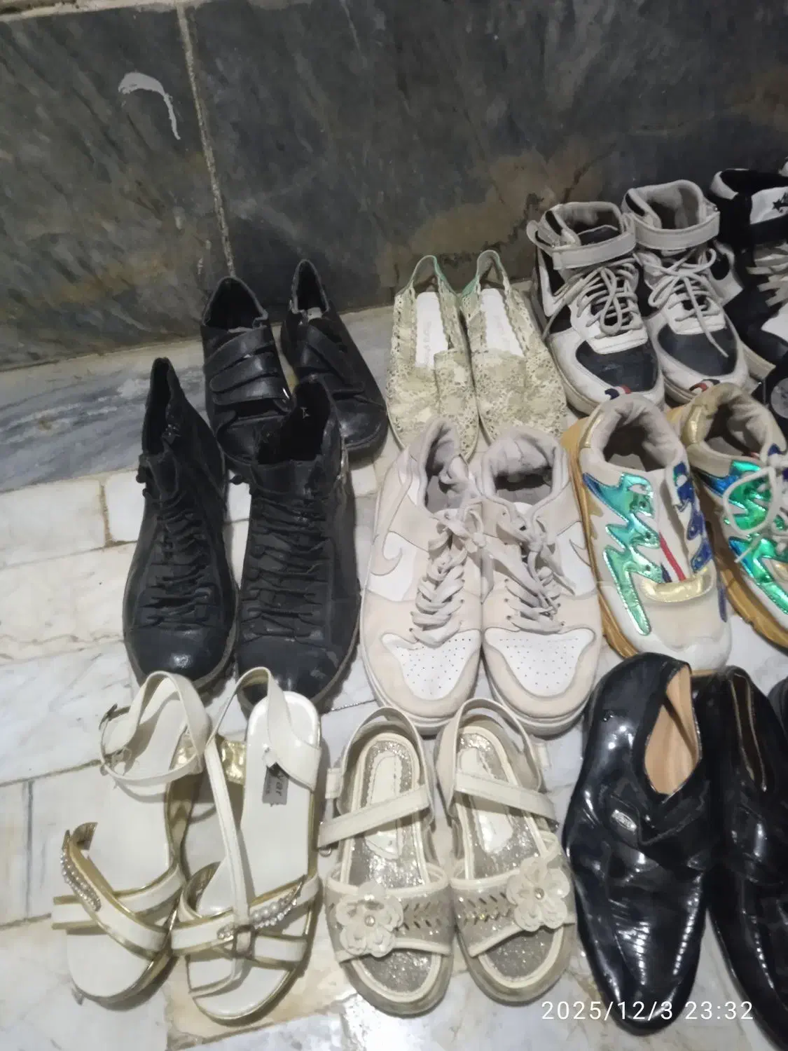 کفش|کیف، کفش، کمربند|قم, ولیعصر|دیوار
