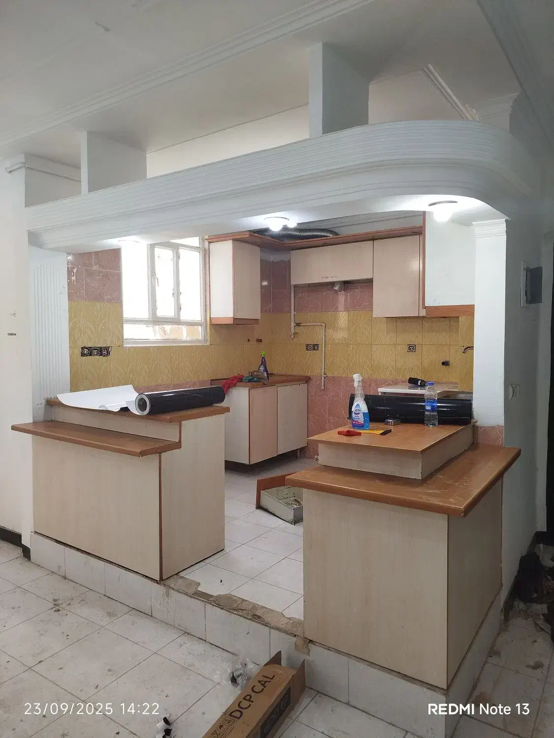 فروش و نصب برچسب|خدمات پیشه و مهارت|اهواز, ۳۰ متری|دیوار