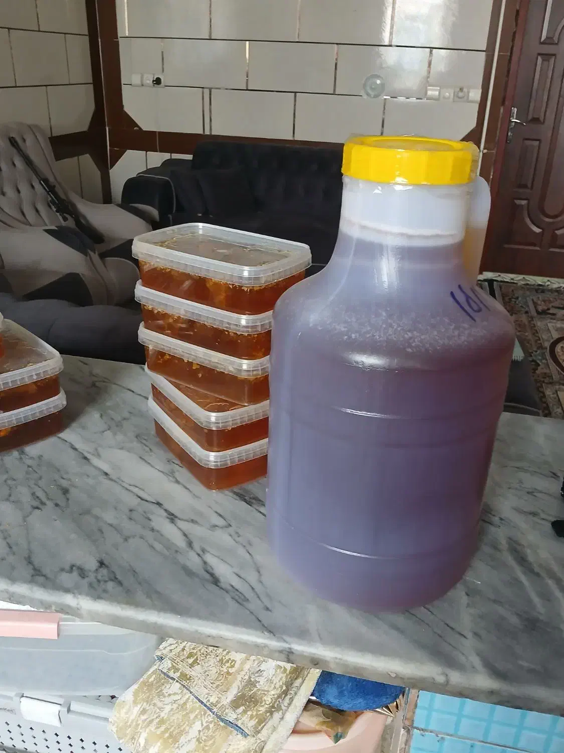 فروش عسل سردسیر چهل گیاه|خوردنی و آشامیدنی|شیراز, شهرک گلدشت محمدی|دیوار