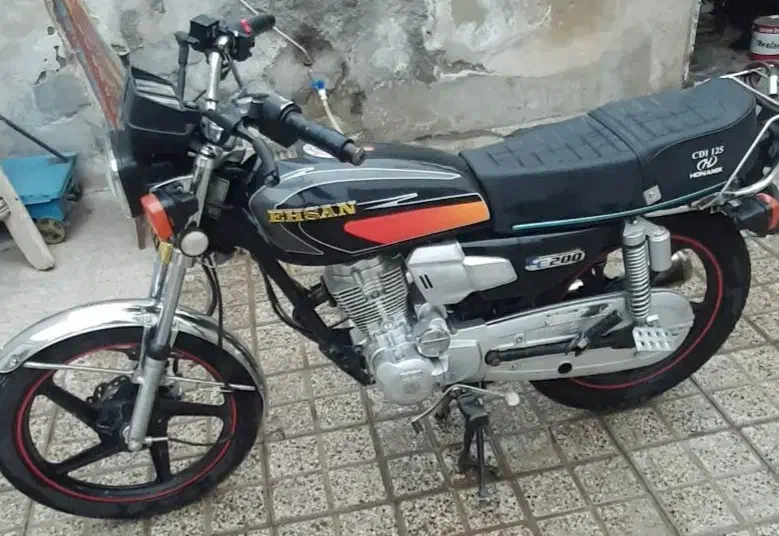 موتور۴۰۲و۴۰۳|موتورسیکلت|مشهد, شهید احمدی روشن|دیوار