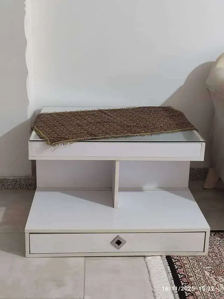 مبل هفت نفره کاملا سالم همراه با بوفه وجلومبلی|مبلمان خانگی و میز عسلی|آمل, |دیوار