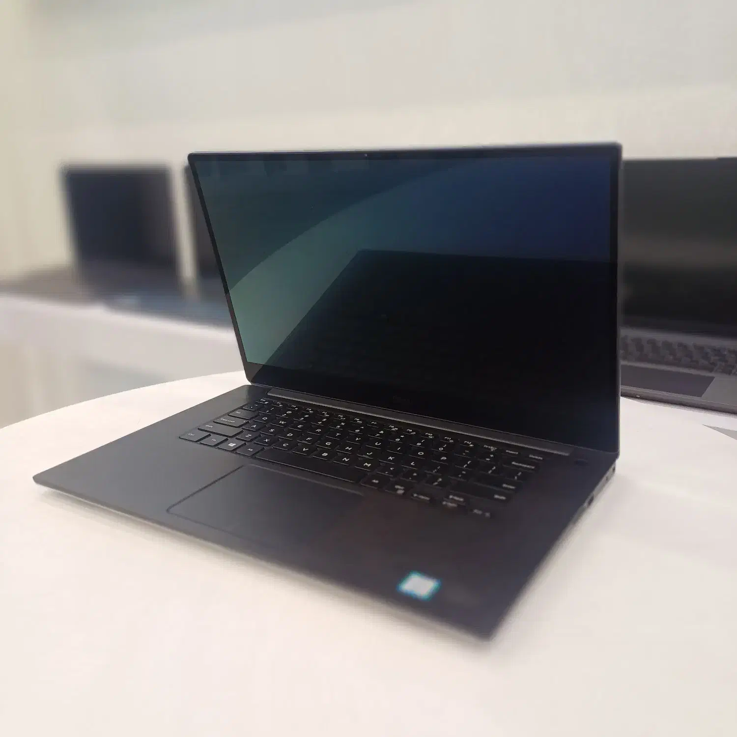 لپ تاپ Dell XPS پردازنده i7 نسل 9 گرافیک 4G 1650|رایانه همراه|تهران, فلسطین (میدان انقلاب)|دیوار