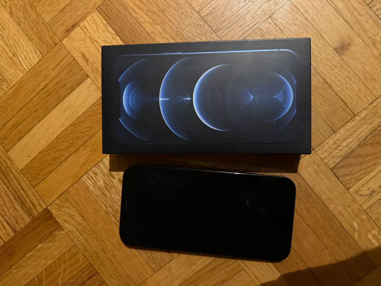 آیفون ۱۲ پرو مکس ۵۱۲ گیگ|موبایل|تهران,  امام زاده قاسم (نیاوران)|دیوار