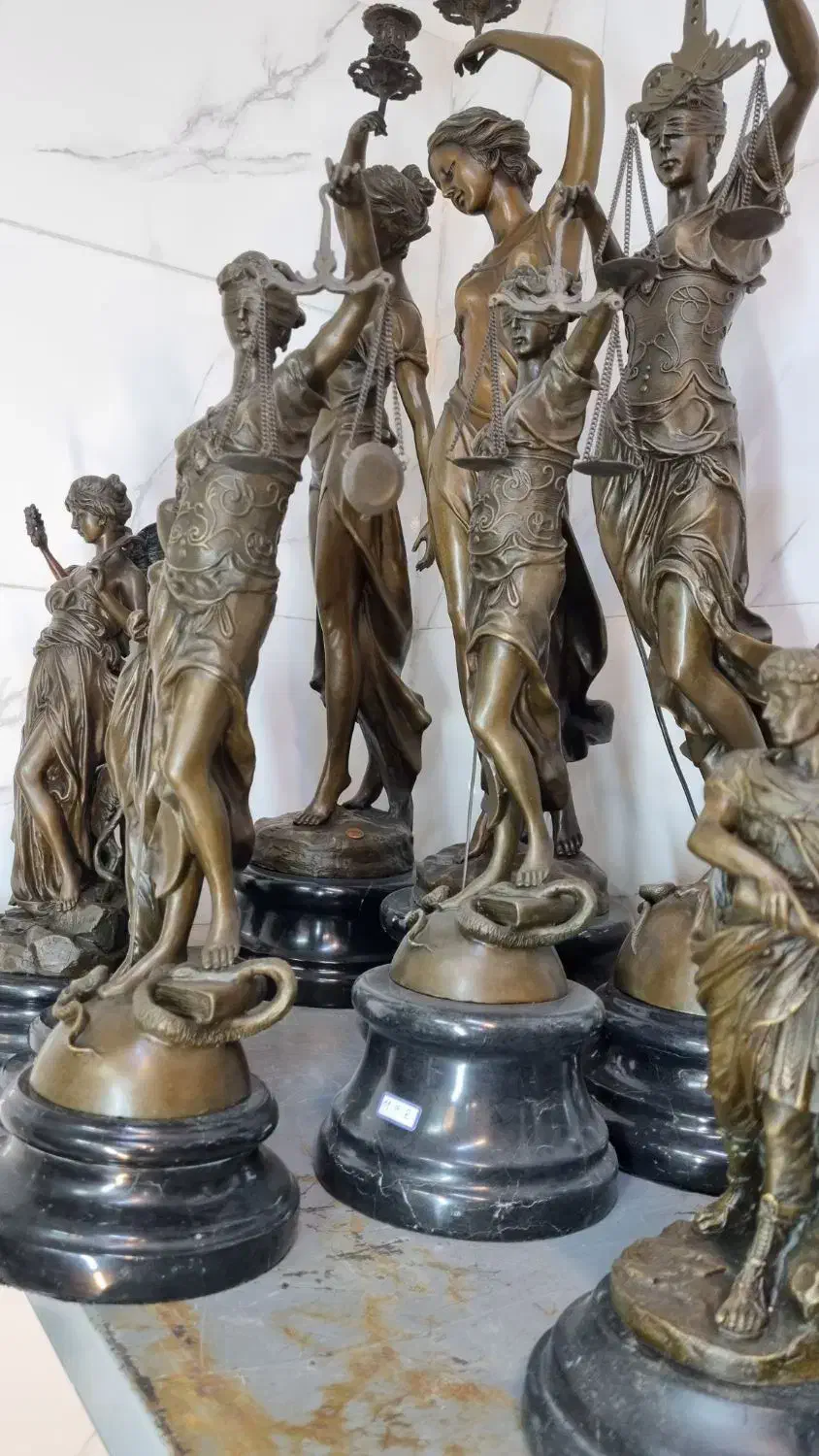 مجسمه برنزی ترازو|مجسمه، تندیس، ماکت|تهران, نجات اللهی|دیوار