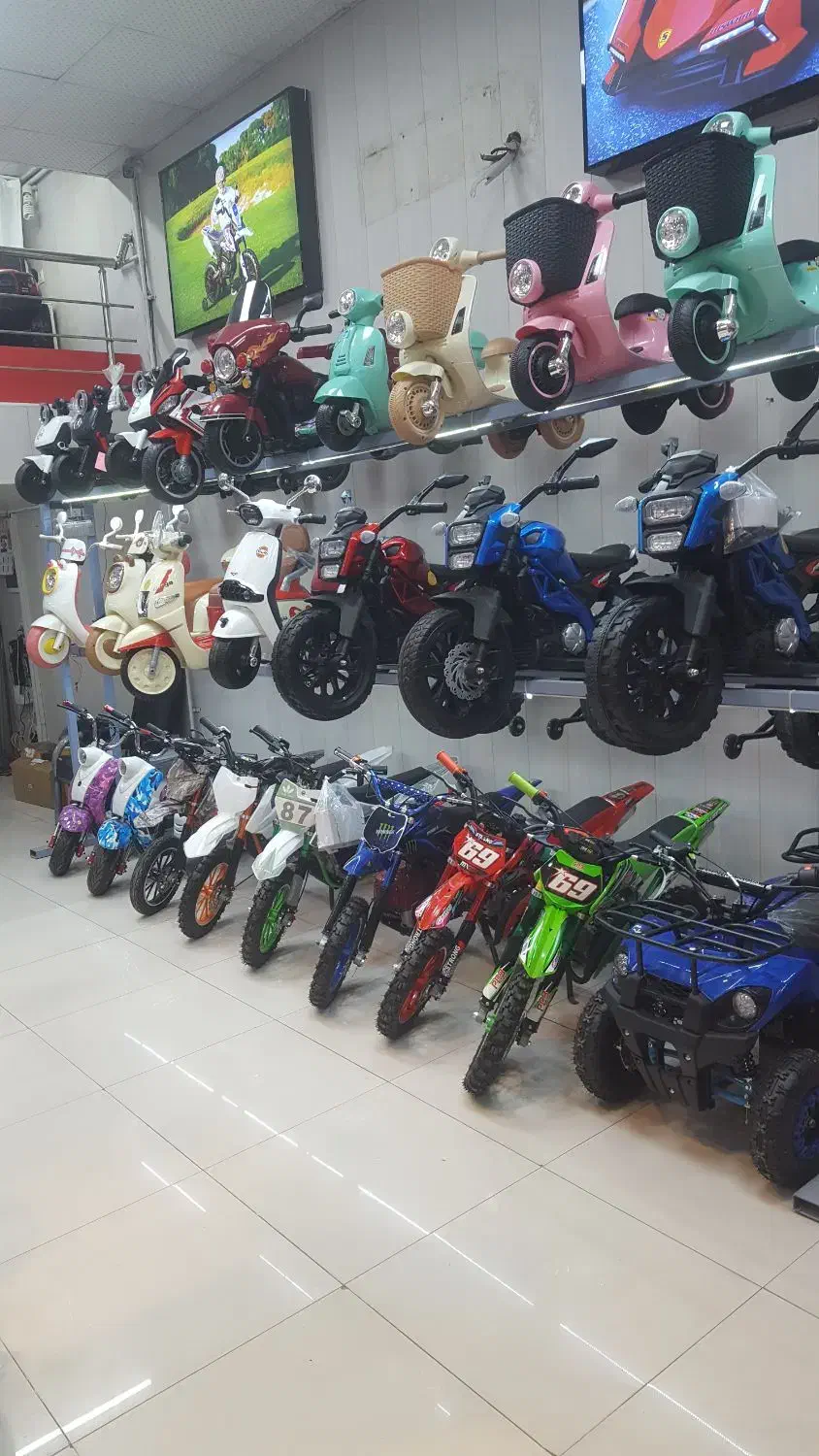 فروش فوق العاده ماشین شارژی|اسباب‌‌بازی|گنبد کاووس, |دیوار