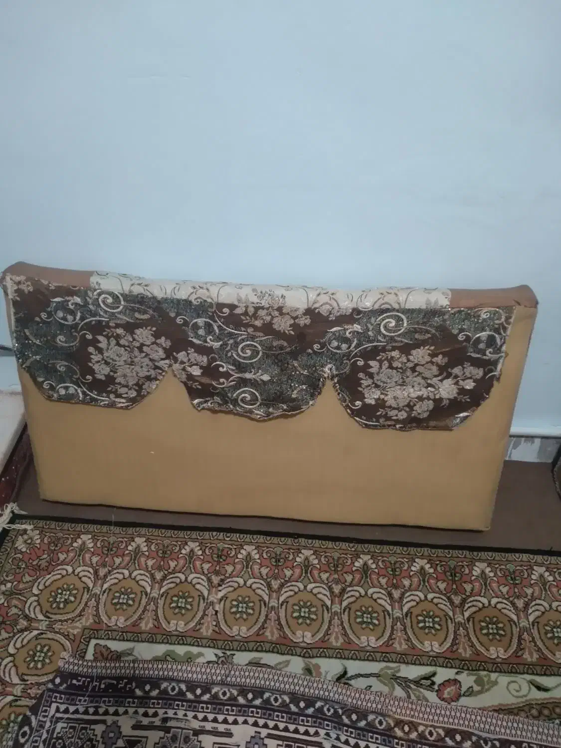 پشتی|پشتی|اندیشه, اندیشه فاز ۱|دیوار