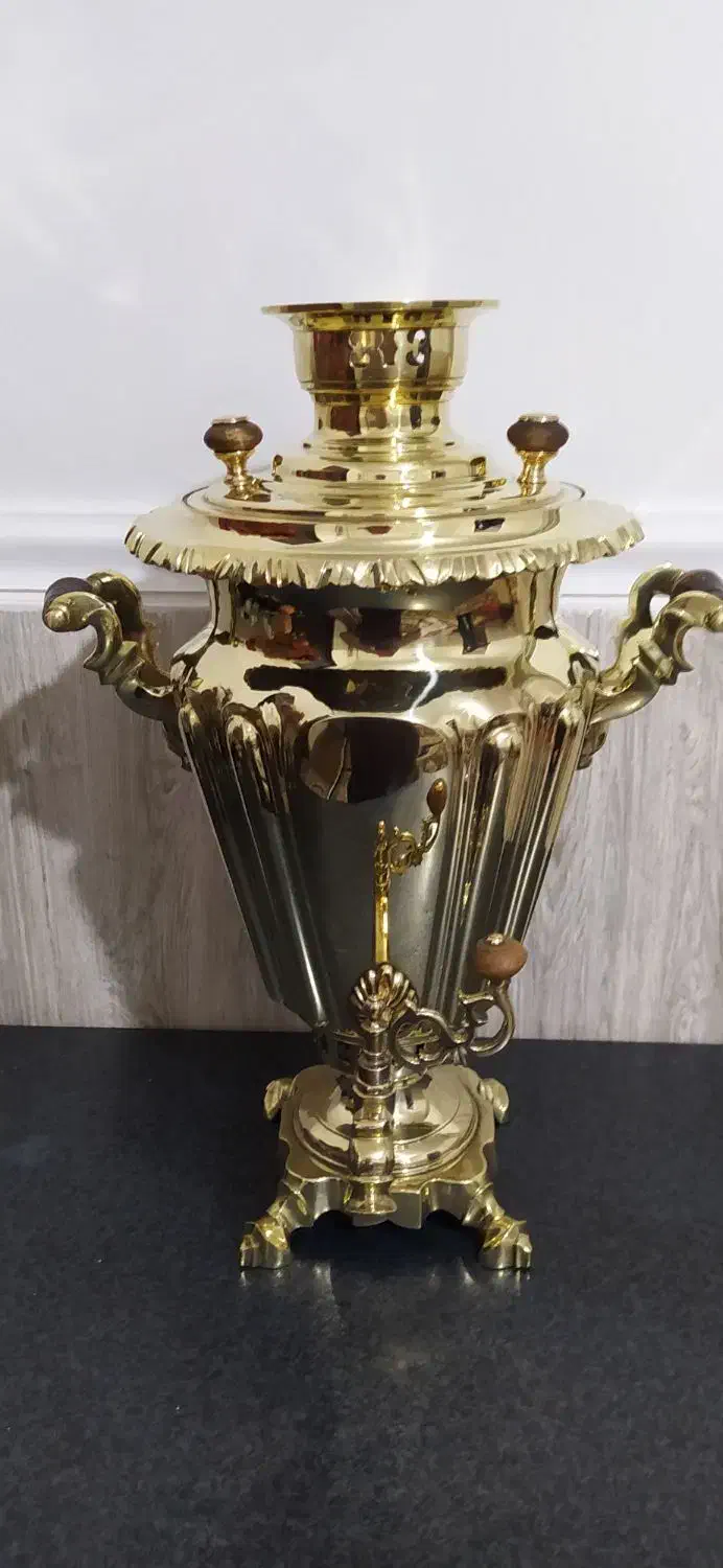 سماور زغالی عتیقه روسی|کلکسیون اشیاء عتیقه|نقده, |دیوار