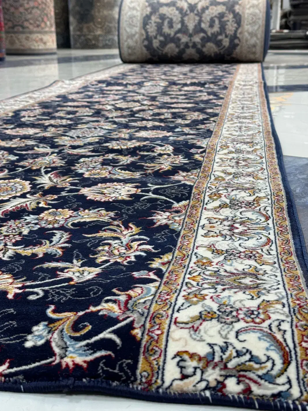 تخفیف ویژه دیوار روی کنارههای باکیفیت|فرش|گرگان, |دیوار