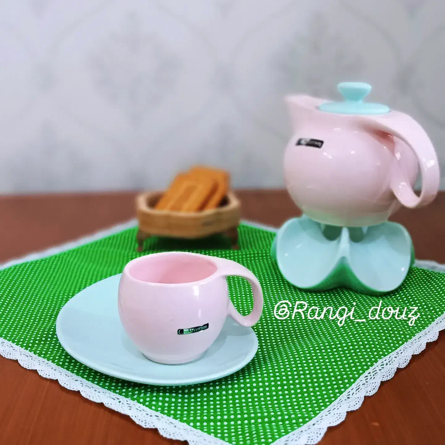 دوخت سرویس آشپزخانه با بهترین کیفیت و کمترین قیمت|سفره، حوله، دستمال آشپزخانه|سمنان, |دیوار