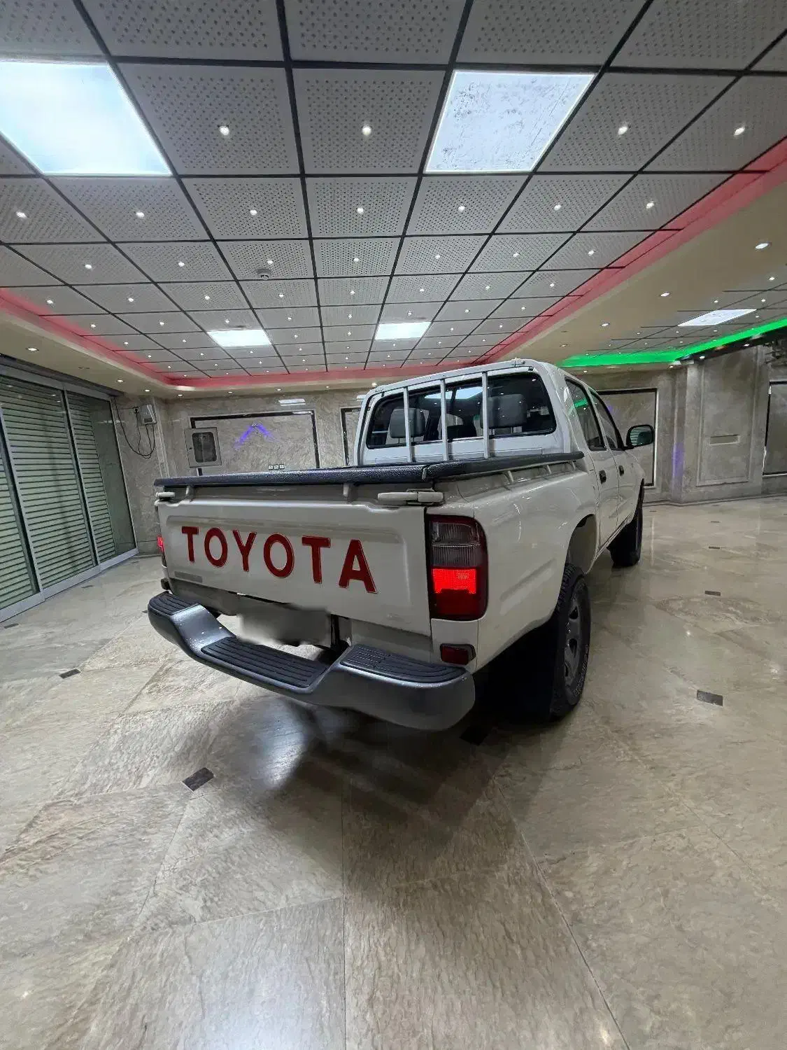 هایلوکس 2001|خودرو سواری و وانت|ارومیه, |دیوار