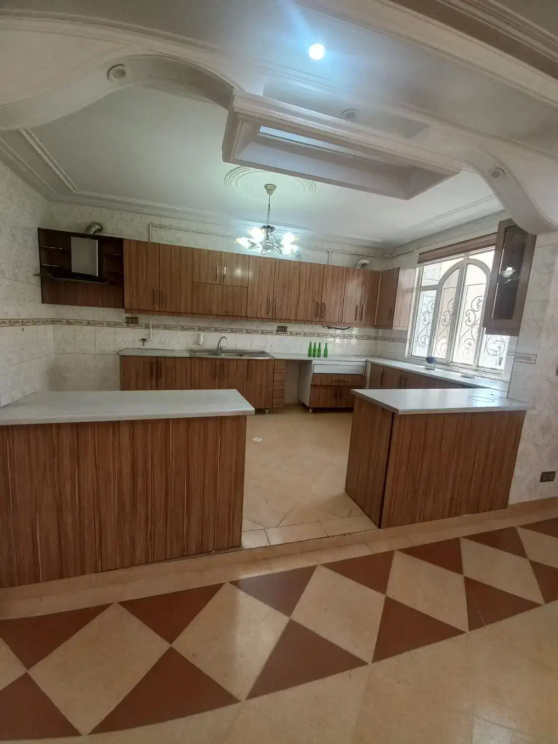 راه جدا دربست اندیشه|اجارهٔ خانه و ویلا|بروجرد, |دیوار