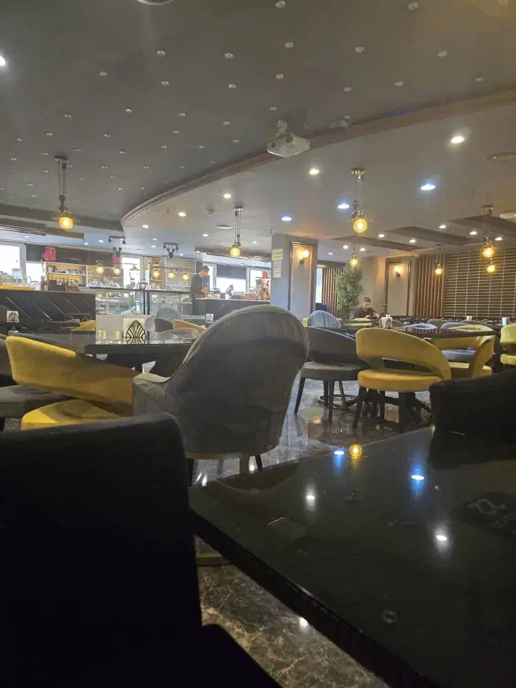 گریل کارحرفه ای.اشپز فرنگی وارد یاوسط کار حرفه ای|استخدام خدمات فروشگاه و رستوران|تهران, فردوس|دیوار