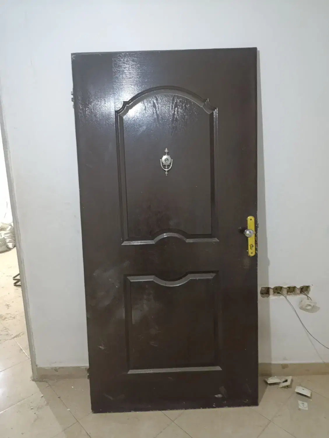 درب ورودی منزل سالم و تمیز|مصالح و تجهیزات ساختمان|کهریزک, |دیوار