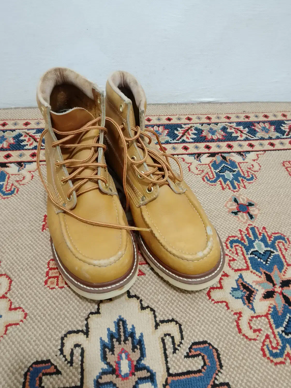 نیم بوت کره ای|کیف، کفش، کمربند|بندر انزلی, جهانگانی|دیوار