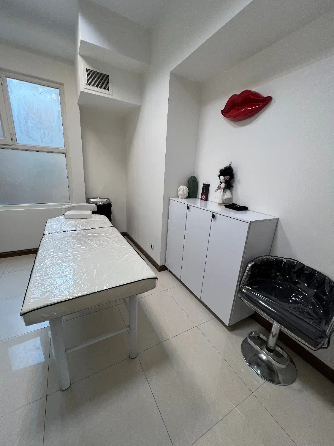 دعوت به همکاری در سالن زیبایی|استخدام درمانی، زیبایی، بهداشتی|تهران, دهونک|دیوار