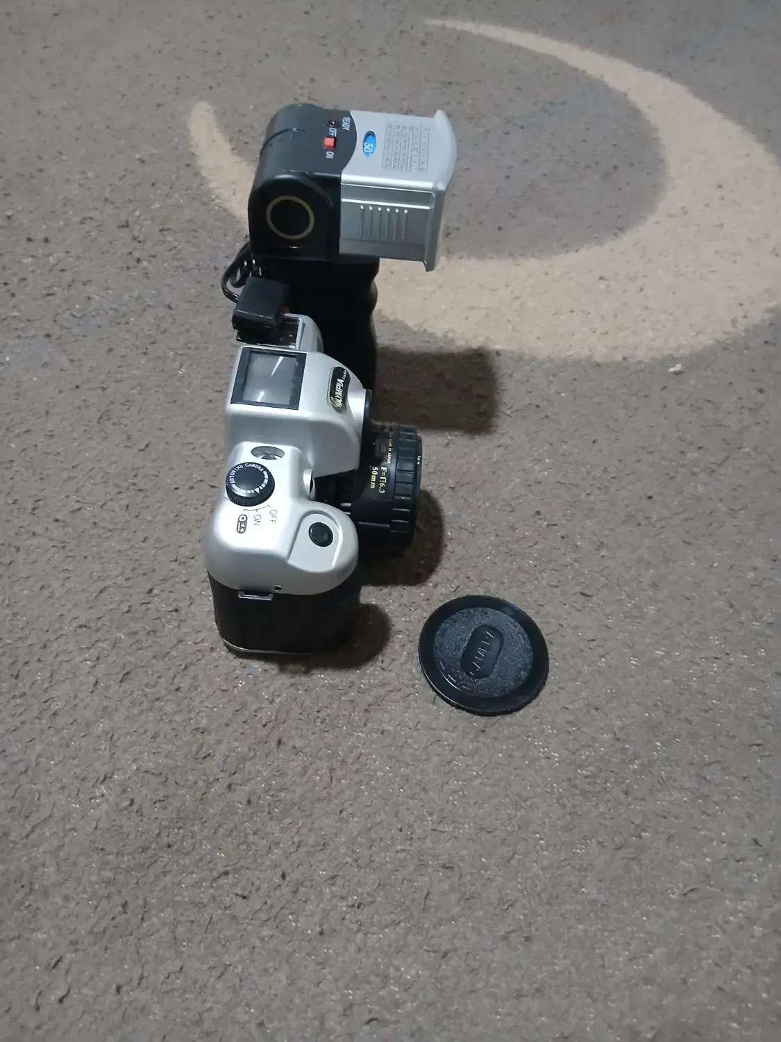 دوربین عکاسی قدیمی|دوربین عکاسی و فیلم‌برداری|اسلام‌‌آباد غرب, |دیوار