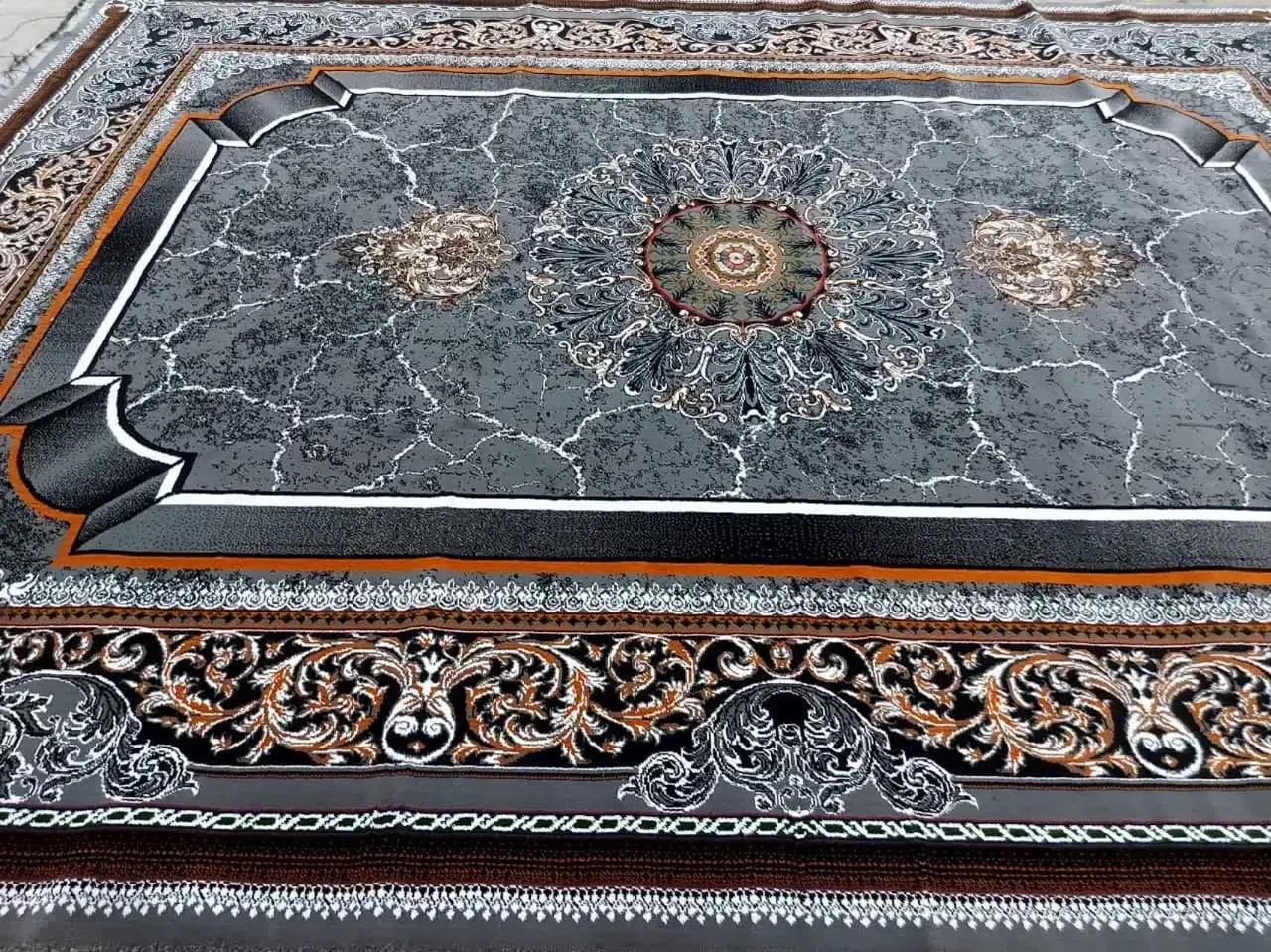 فرش//نقد و اقساط//معاوضه با دست دوم|فرش|کرمان, |دیوار