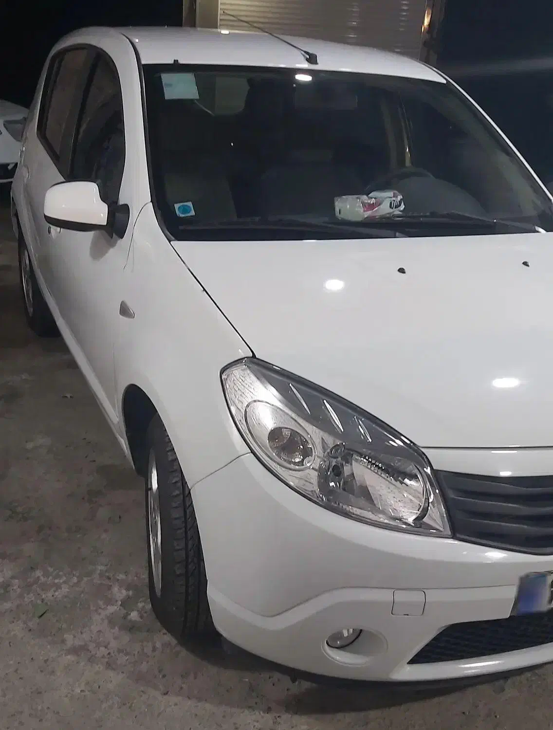 فروش خودرو سواری ساندرو دنده اتوماتیک|خودرو سواری و وانت|ساری, |دیوار