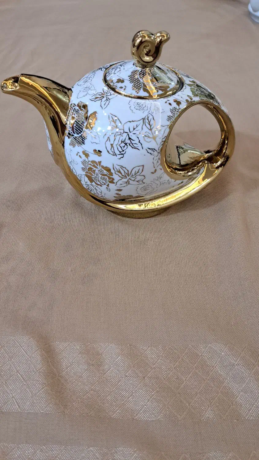 قوری|قوری، کتری، قهوهساز دستی|پاکدشت, پاکدشت (مامازند)|دیوار