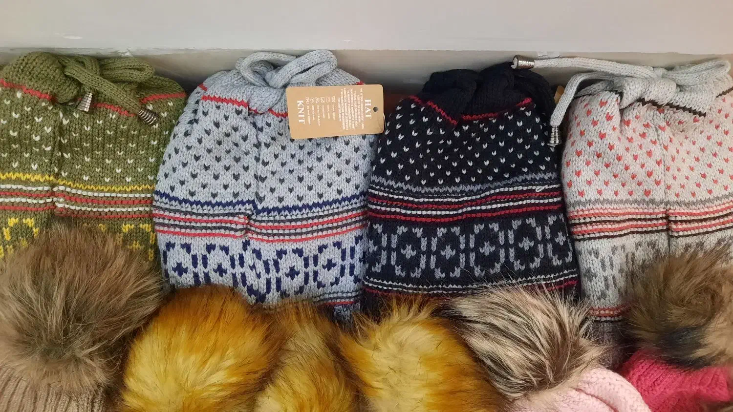 کلاه و شالگردن|کفش و لباس بچه|بوشهر, |دیوار