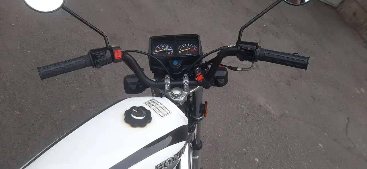 هندا ۱۲۵|موتورسیکلت|تهران, هاشمی|دیوار