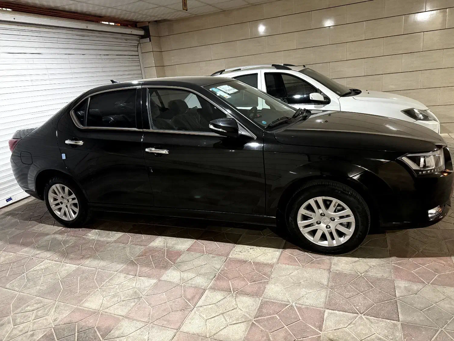 دنا پلاس 6 سرعته دستی|خودرو سواری و وانت|شیراز, شهرک فرهنگیان|دیوار