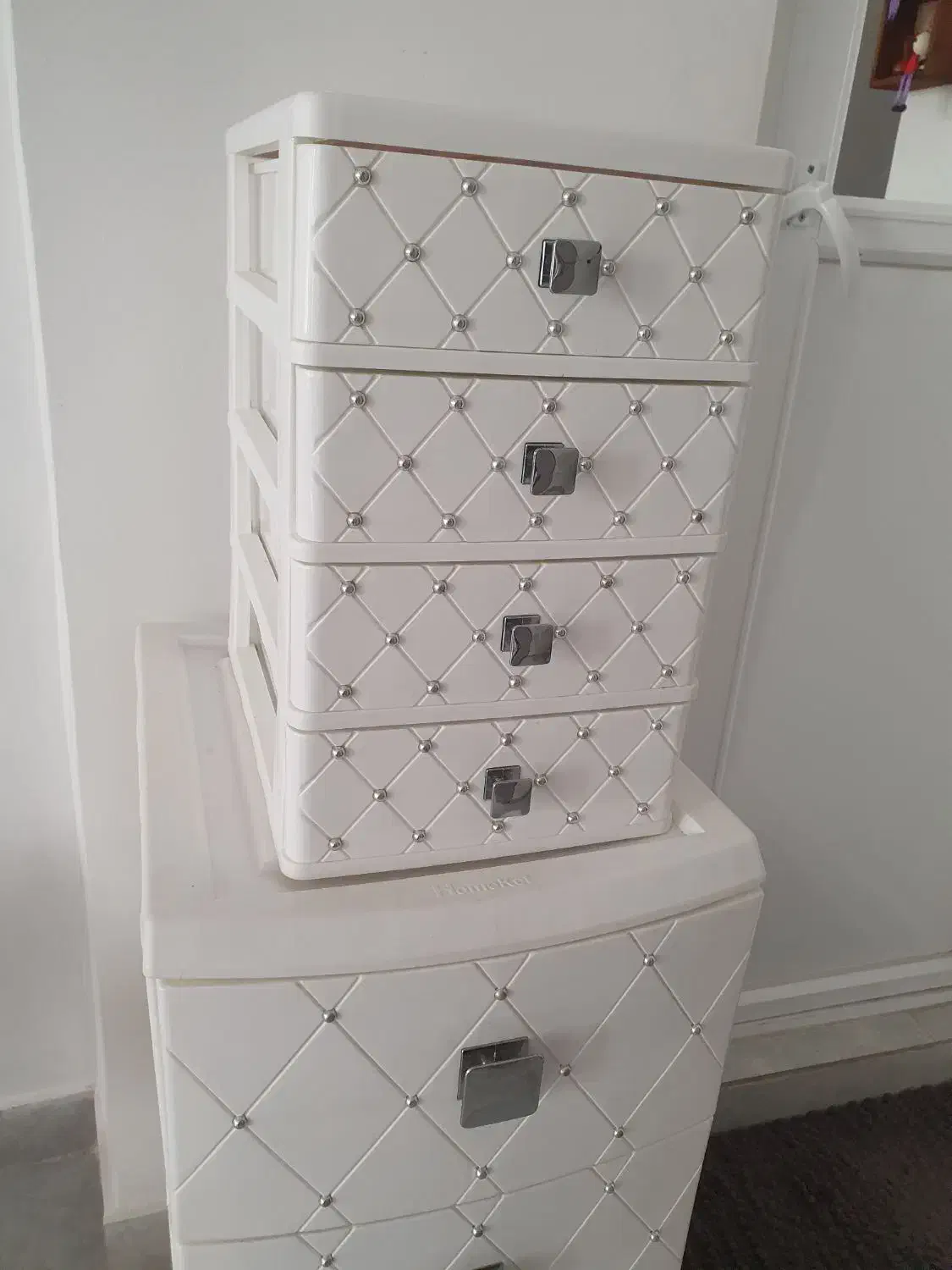 فایل کشویی باکیفیت ۳۴۰۰۰۰۰تومان|جاکفشی، کمد، دراور|آستارا, |دیوار