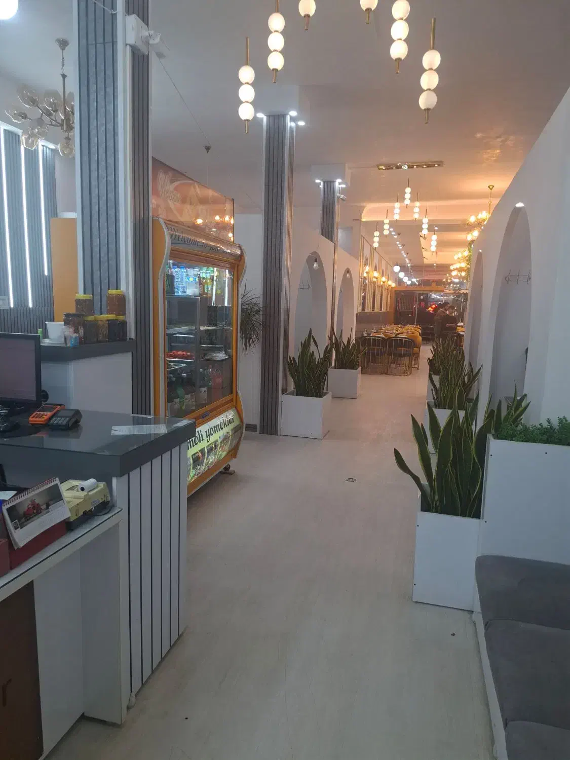 اشپز|استخدام خدمات فروشگاه و رستوران|پارس‌آباد, |دیوار