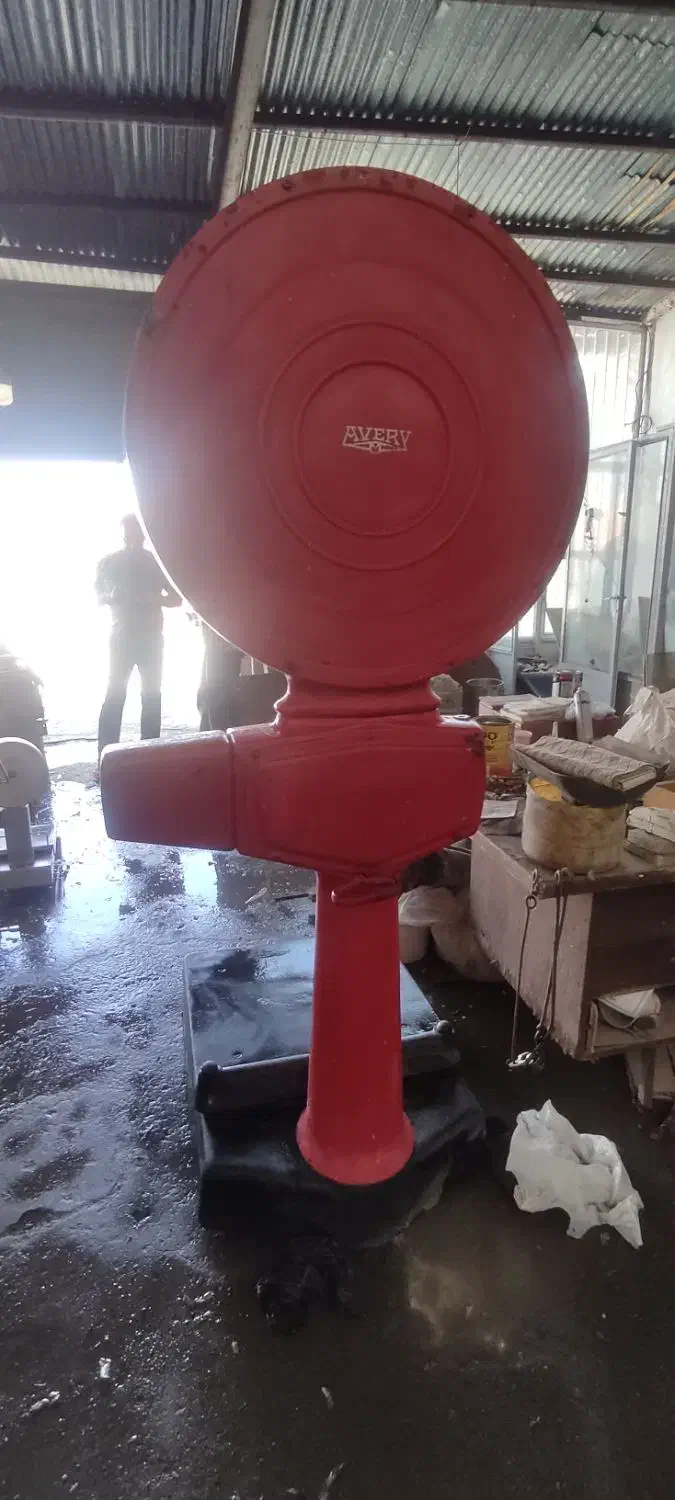 ترازوی عقربه ایی عتیقه انگلیسی 250 کیلویی|کلکسیون اشیاء عتیقه|تهران, آرژانتین|دیوار