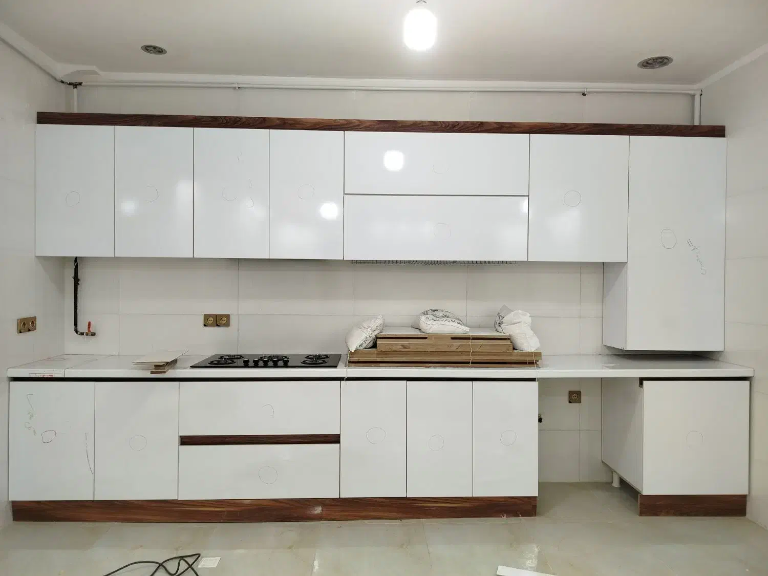 ساخت و نصب انواع کابینت آشپزخانه و کمد دیواری و...|خدمات پیشه و مهارت|سرپل ذهاب, |دیوار