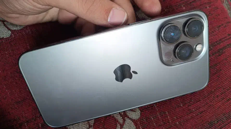 iphone 13 pro|موبایل|صحنه, |دیوار