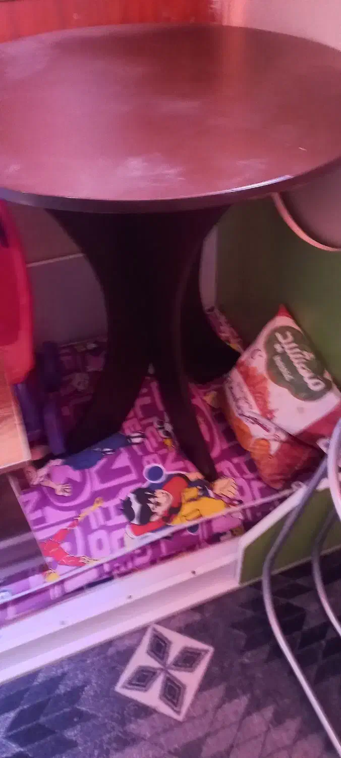 میز خاطره چوبی قهوه ای سوخته|میز و صندلی غذاخوری|بروجرد, |دیوار