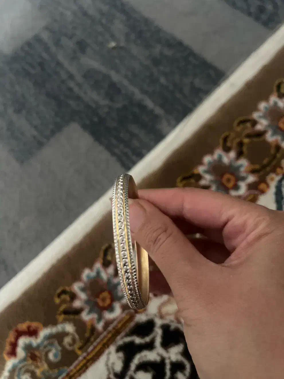 النگو طلا|جواهرات|شیراز, شاهچراغ|دیوار