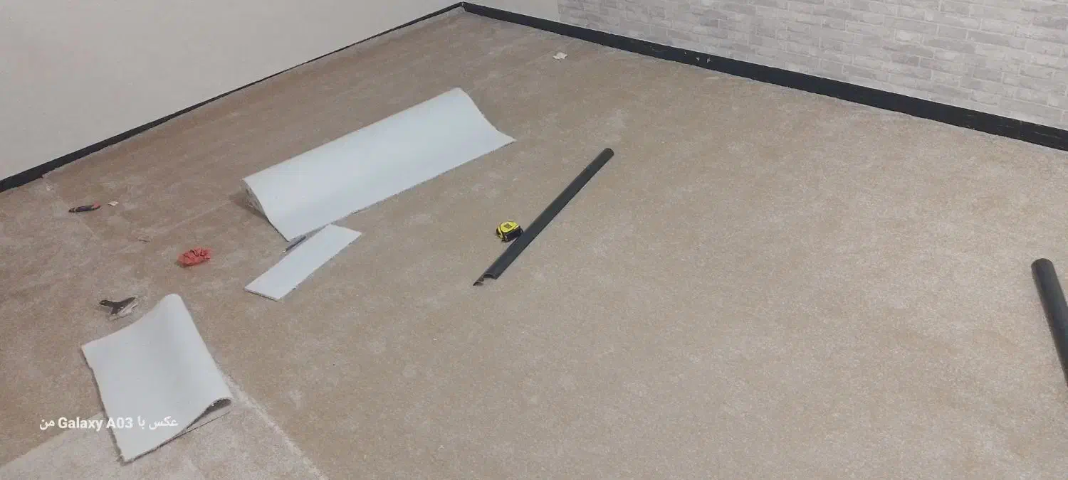 نصب انواع موکت پالاز .تافتینگ .ساده .چمن مصنوعی وو|خدمات پیشه و مهارت|دوگنبدان, |دیوار