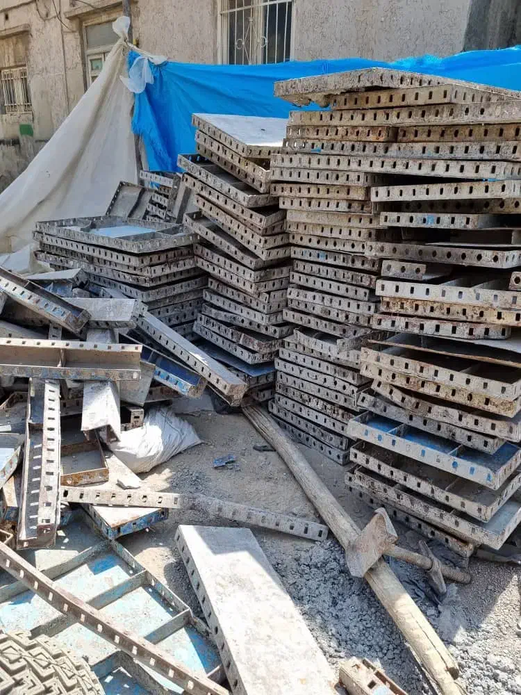 به یک کارگرآشنابه جوشکاری جهت انبارقالب فلزی بتن|استخدام صنعتی، فنی، مهندسی|مشهد, خین عرب|دیوار