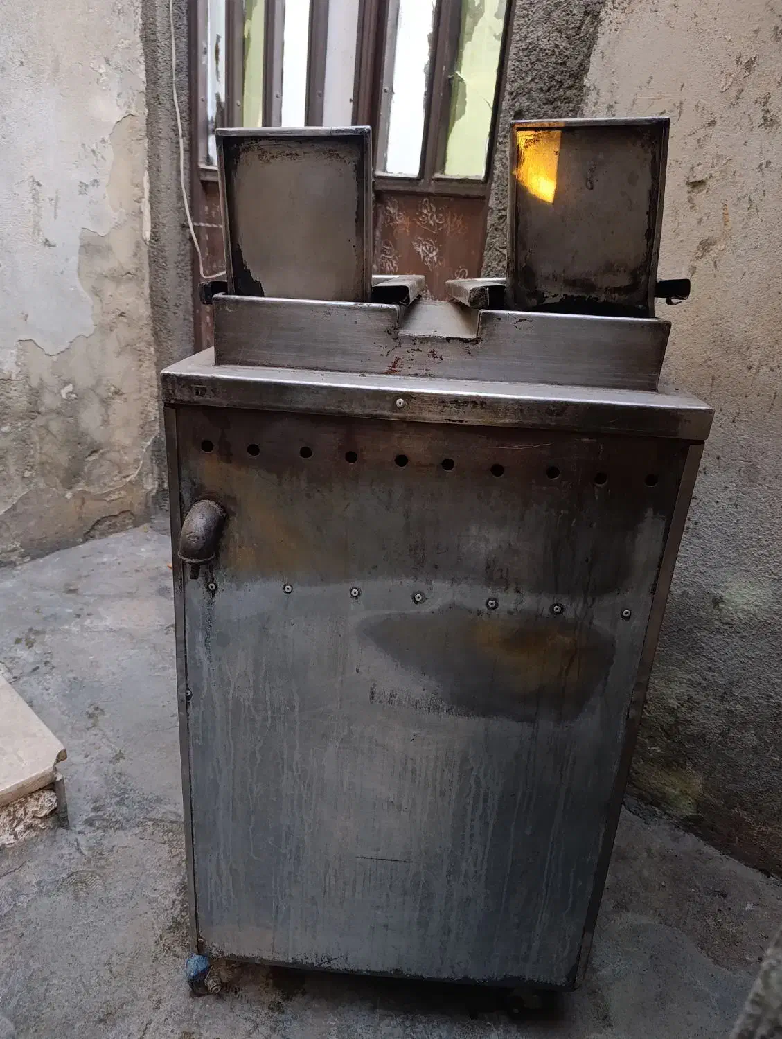 دستگاه سیب سرخ کن برای کاسبی حرف نداره|ماشین‌آلات صنعتی|سنقر, |دیوار