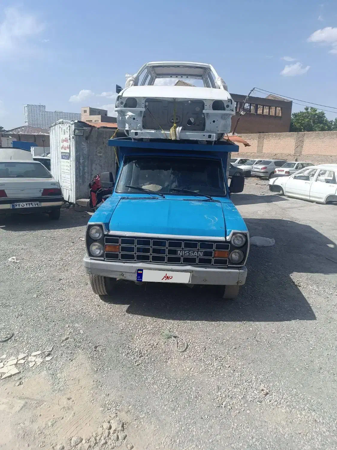 وانت نیسان|خودرو سواری و وانت|دیواندره, |دیوار