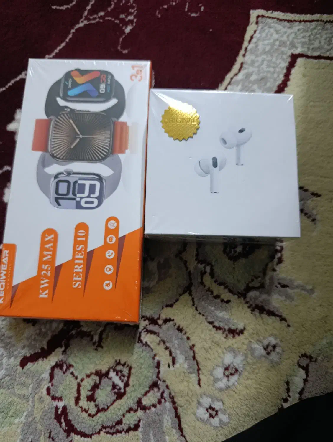 سه تیکه|ساعت|بجنورد, |دیوار