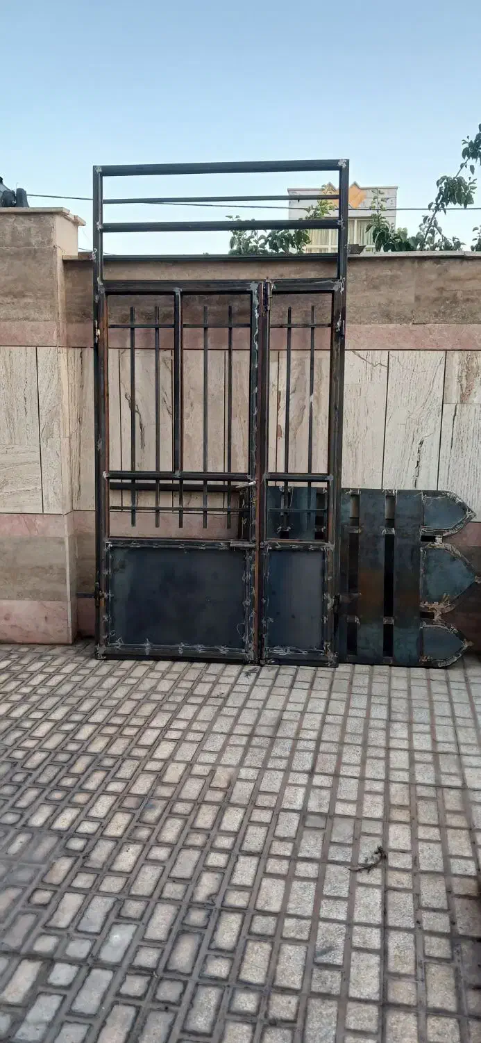 جوشکاری سیار و نصب سایبان|خدمات پیشه و مهارت|شاهرود, |دیوار