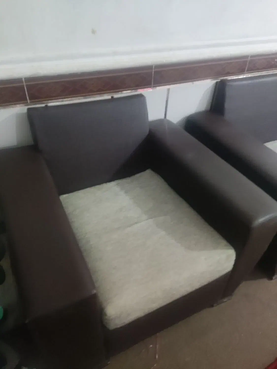 مبل راحتی. 7نفره|مبلمان خانگی و میز عسلی|جلین, |دیوار