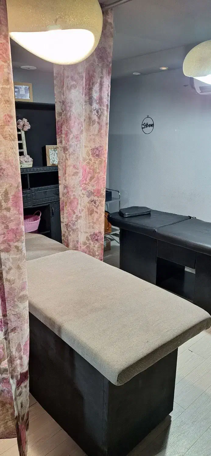 2 عدد تخت ماساژ چوبی کمد دار|آرایشی، بهداشتی، درمانی|تهران, شهرک غرب|دیوار