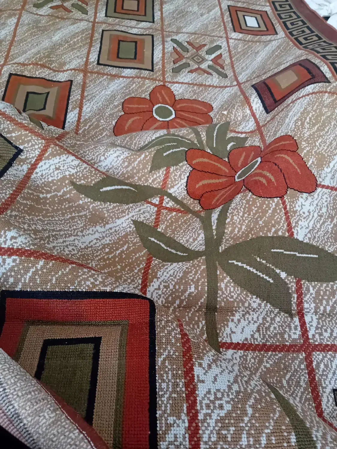 فرشینه ابعاد ۲ و نیم در ۳ و نیم و ۲ در ۳|فرش|قرچک, شهرک طلائیه|دیوار