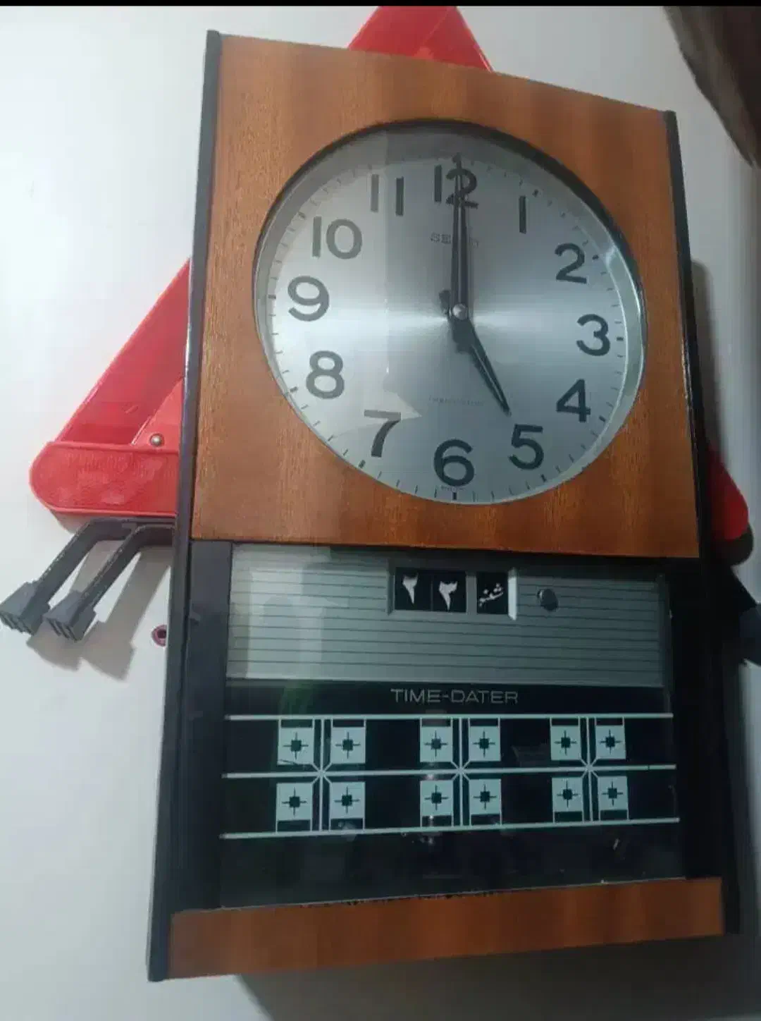 ساعت ظبط رادیو فندک قدیمی|کلکسیون اشیاء عتیقه|قم, باغ اشرافی|دیوار